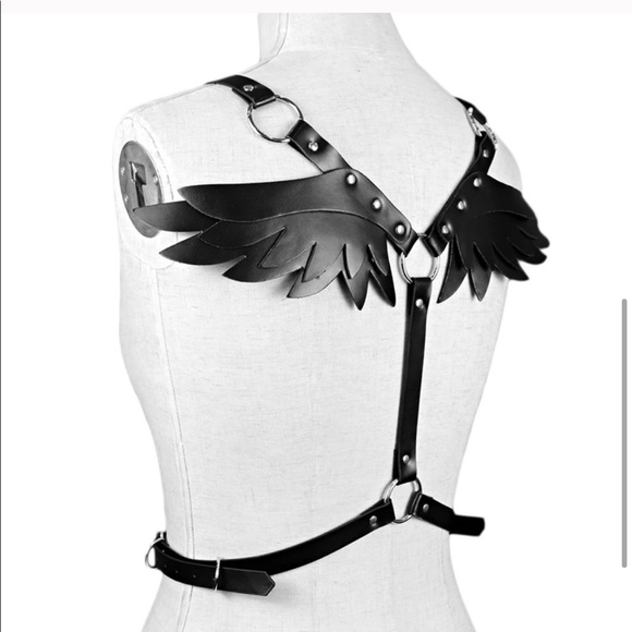 Vegan PU Leather Angel Wing Harness - Picture 9 of 12